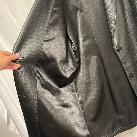 1970's leather jacket - Picture 3 of 4